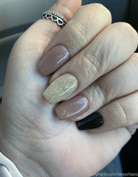 chloeyblack sex model img