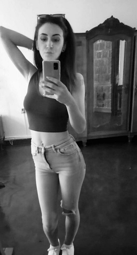 evabanefree star erotic archive