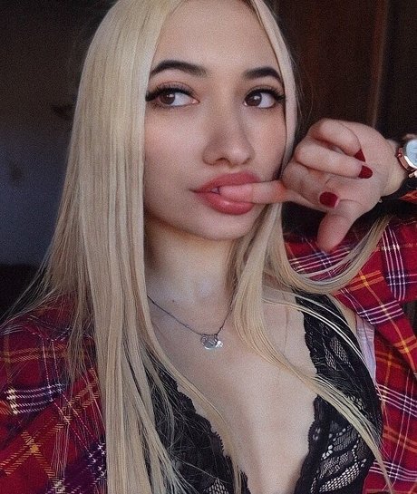 Mily Fidotto erotic model photos