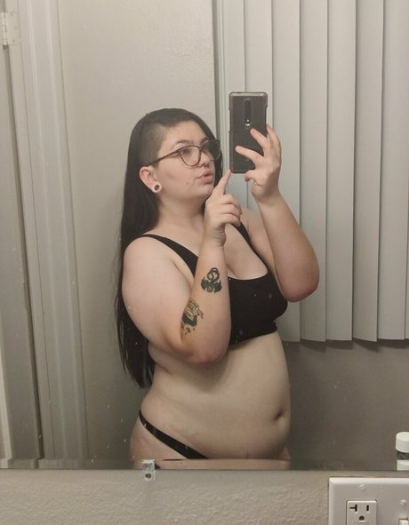 chubbypiggy free model pic