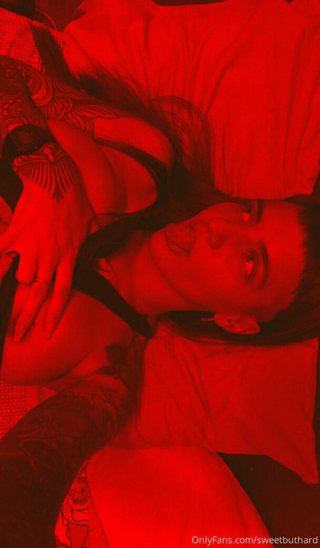 xcamilovx high quality pornstar photos