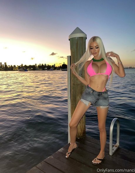 sonicfostervip nude actress photos