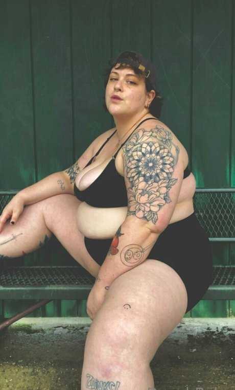 mom daughter onlyfans exclusive image