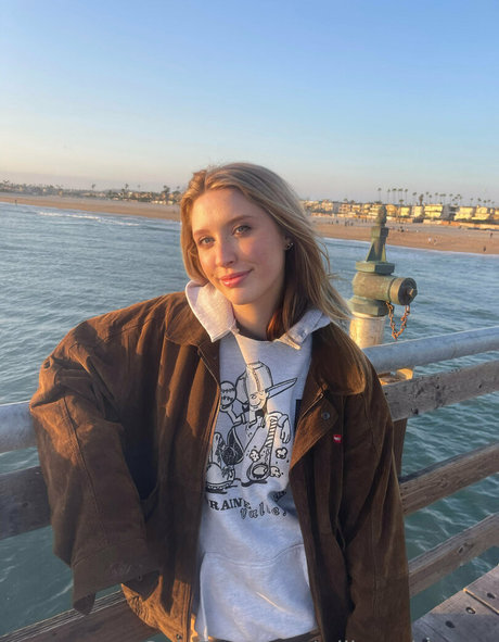 willowwhispers xxx star picture