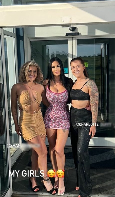 Katie P porn model pictures