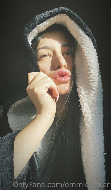 emmietinker pretty pornstar image