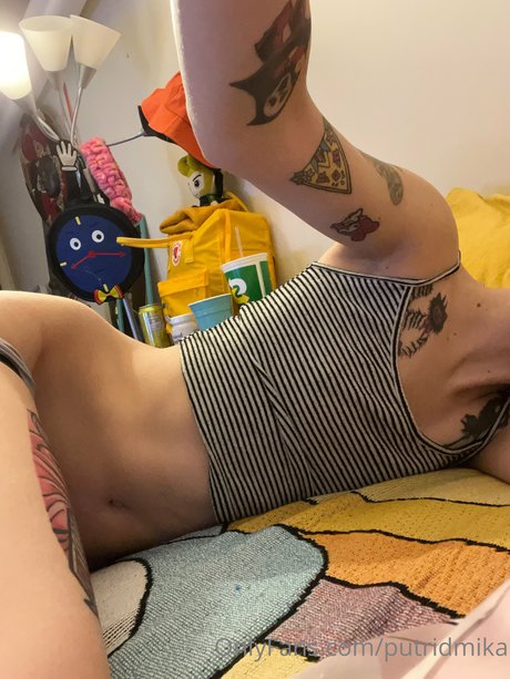 Putrid model hd pics