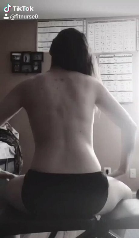 brunette beauty86 hot model img