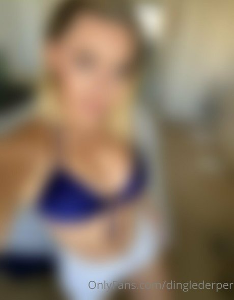 hot milf onlyfans pornos images
