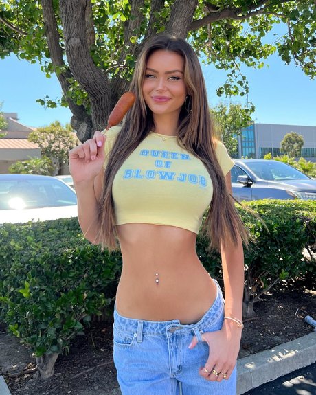 Alyssa Kulani model high quality galleries