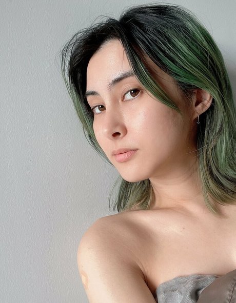 Sinastri naked actress archive