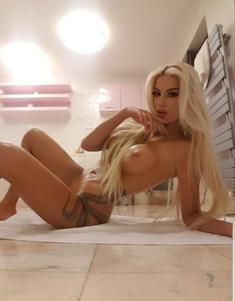 Kissofacobra model pornographic archive