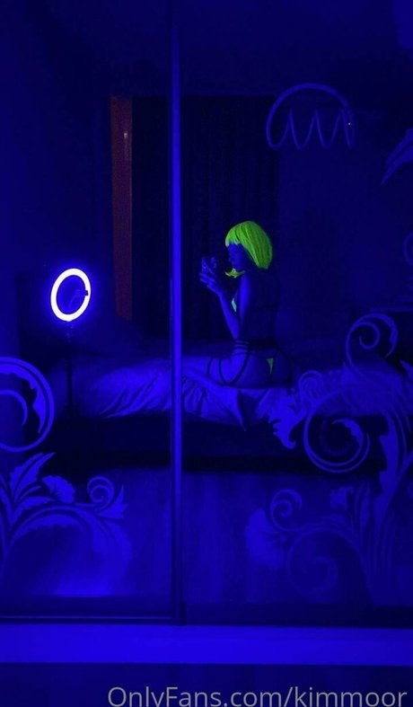 Kim Moor model nice picture