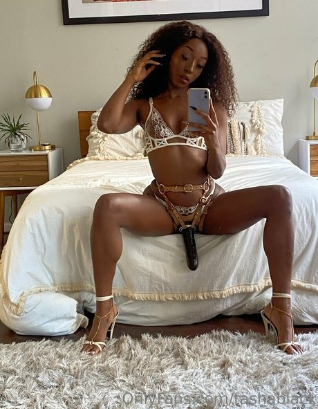 tashablack nudes star picture