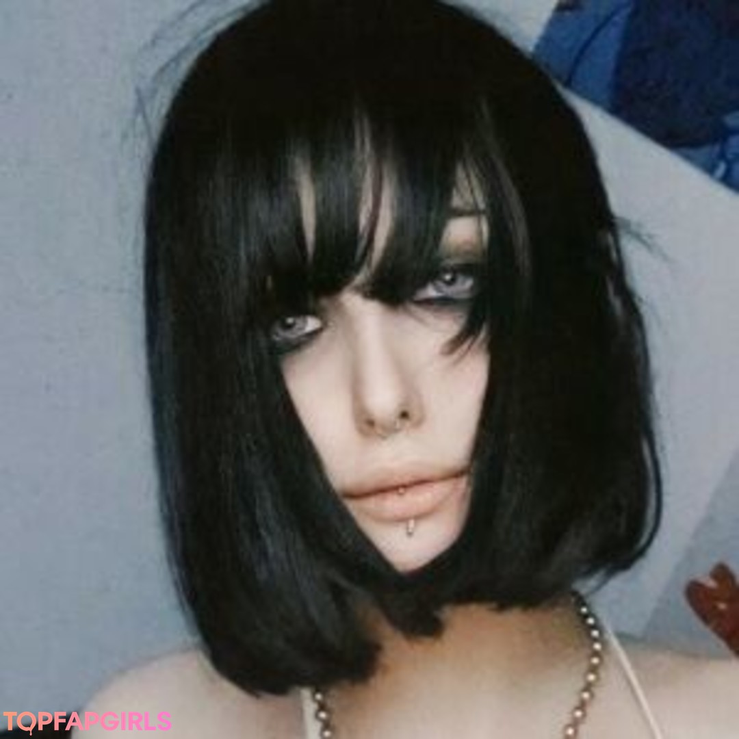niquidoll model top pic