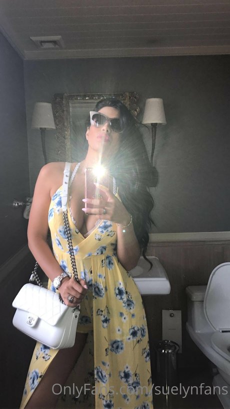 Suelyn Medeiros pretty model archive