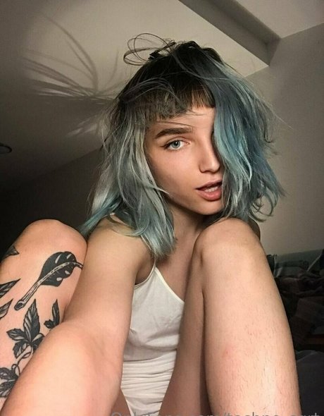 techno sqrt erotic pornstar photo