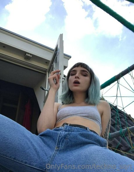 techno sqrt nudes star archive