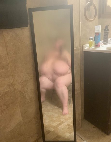 lexxxiluxe model naked archive