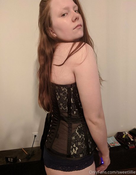 sweetlillie nude pornstar archive
