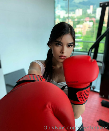 yvetteflores pornstar hot pictures
