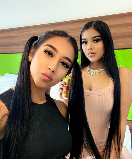 yvetteflores free actress img