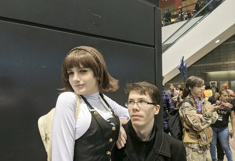 Yakirisu model pretty photo