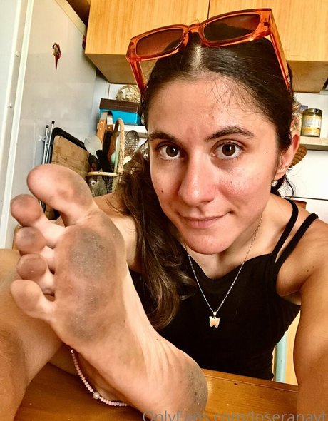 loseranayt nudes model pics