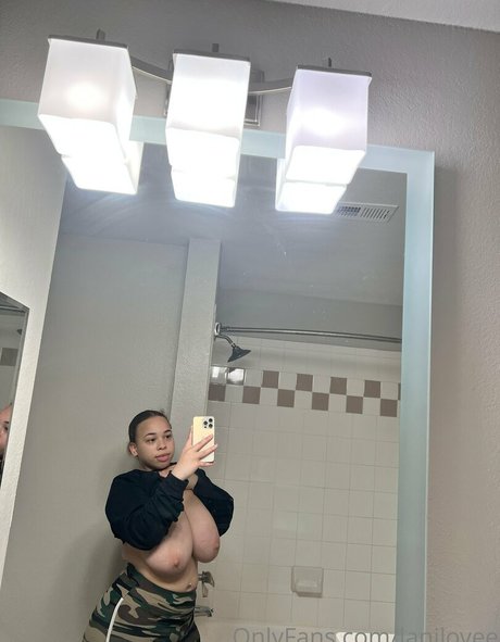 Sadhoetarius best actress image