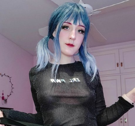 XDitto perfect model pics