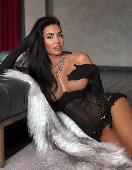 Sexy Alisa model best pic