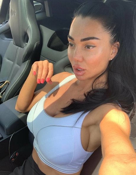 Sexy Alisa top actress photos