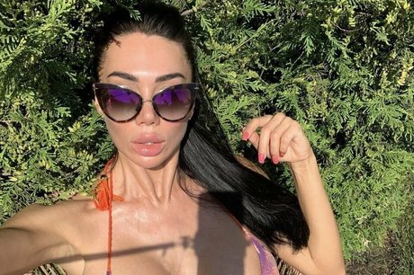 Sexy Alisa art star archive