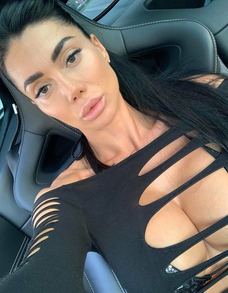 Sexy Alisa nude model image