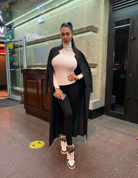 Sexy Alisa pornstar nice gallery