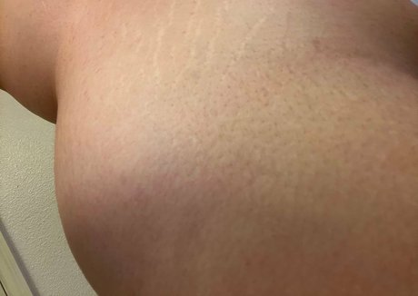 littlemerlot art model img