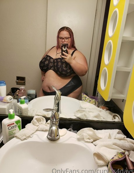 small cock shemale onlyfans hot sex pics