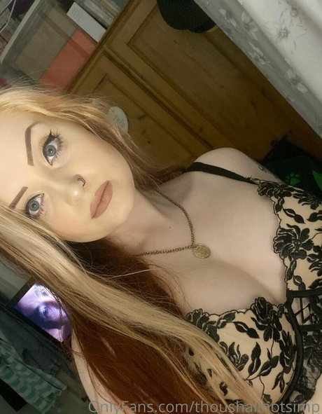 thoushallnotsimp best model pictures