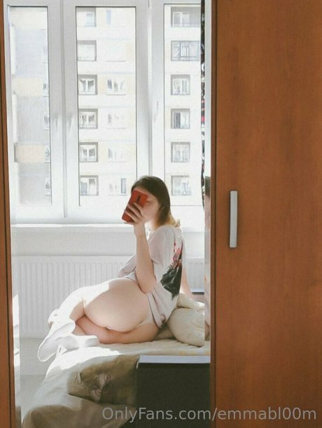 emmabl00m perfect star pics