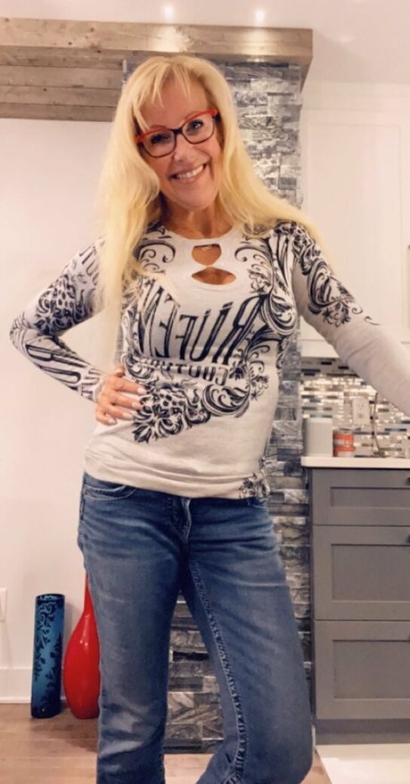 fitcougar50 sexy model pics