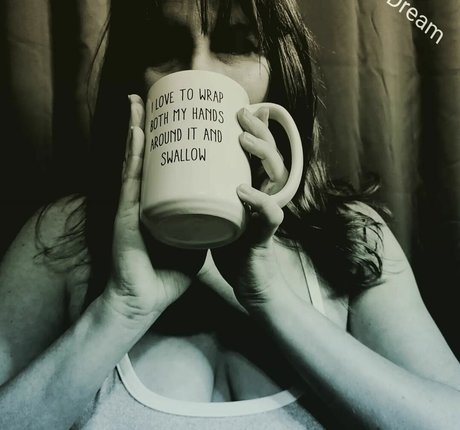 Allie Q art actress photos