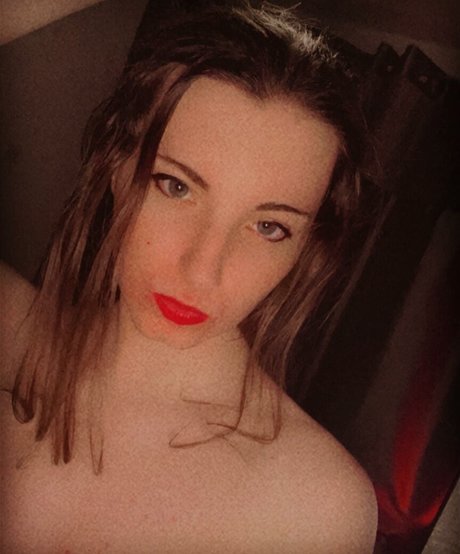 RealRS erotic star images