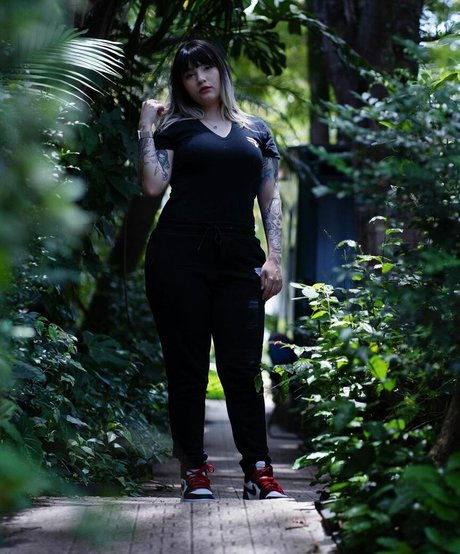 Riyuuka xxx model img