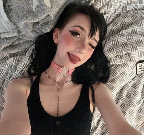 Nananightray nude star pictures