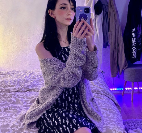 Nananightray model xxx pic