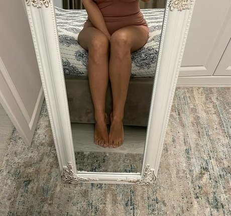 Ella Mom nice model pics