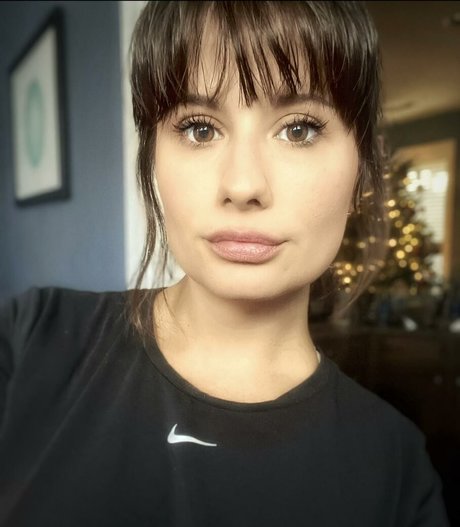 LillyBehave free actress pics