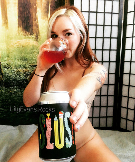 lilyevansfree pretty pornstar pictures