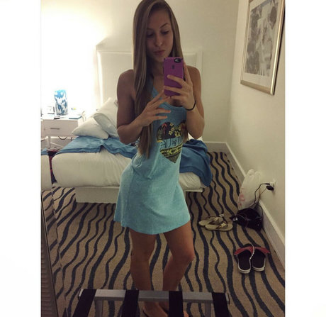 Kelly Young sexy star galleries