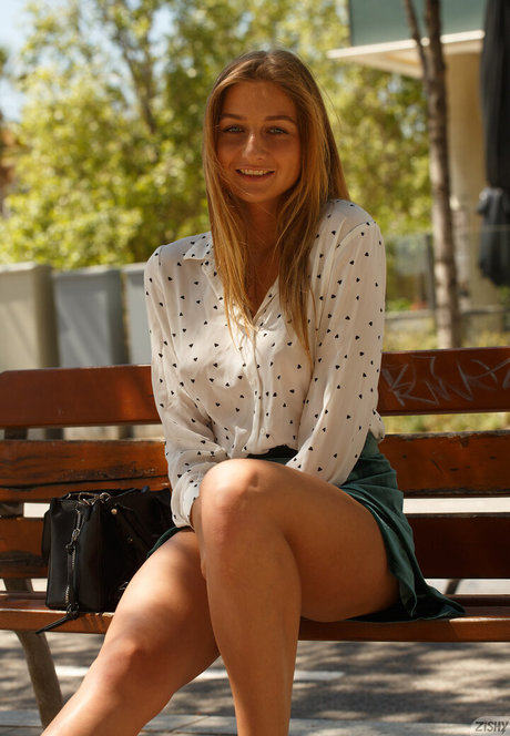 kathe rinee sexy actress photos